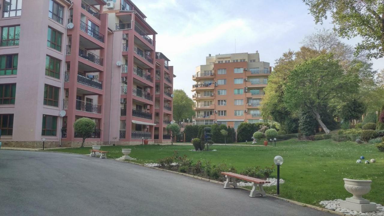 Luxury Sunrise Complex Apartment Golden Sands Esterno foto
